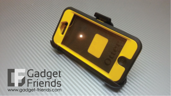 Otterbox iPhone 5 Defender Otter Character Case Otto Pattern ของแท้ 100% เคสมือถือ เคส iPhone5 สุดแจ่มมาพร้อมกับ Grip และลวดลายแมวน้ำตามแบบฉบับ Otterbox เท่โดดเด่นพร้อมการปกป้องสูงสุด 3 ชั้น สะดวกพกพา